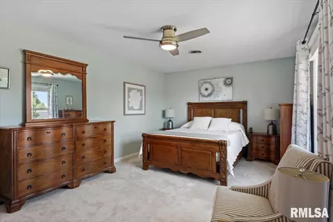 Bedroom - 3220 Red Bud Ln, Springfield, IL 62712 photo 2 of 10