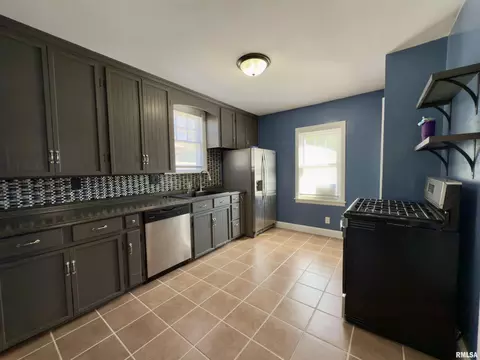 Kitchen - 2416 S 5th St, Springfield, IL 62703 photo 1 of 3