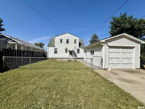 Exterior - 2416 S 5th St, Springfield, IL 62703 photo 8 of 9