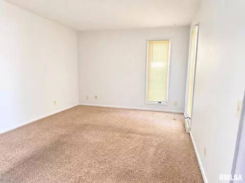 Bedroom - 40014003 Hazelcrest Rd, Springfield, IL 62703 photo 4 of 4
