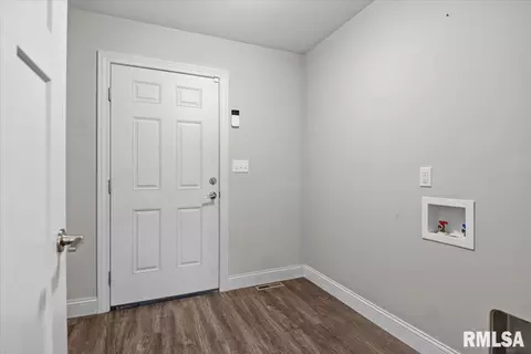 Entry Way - 3418 Telford Dr, Springfield, IL 62712 photo 8 of 9
