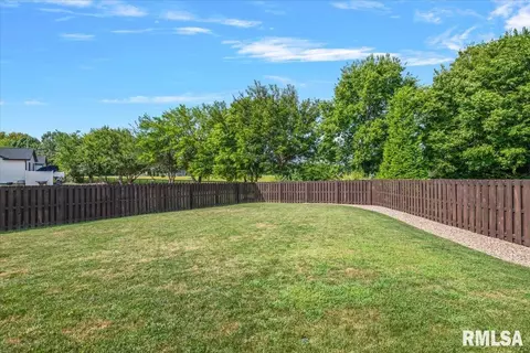 Exterior - 3418 Telford Dr, Springfield, IL 62712 photo 3 of 7