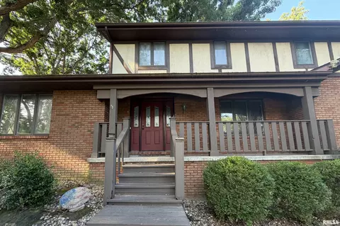 Exterior - 3912 W Bluffs Rd, Springfield, IL 62711 photo 2 of 12