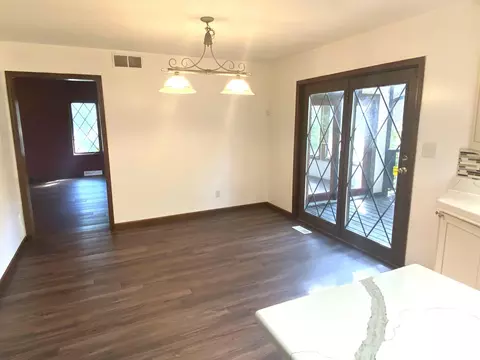 Dining - 3912 W Bluffs Rd, Springfield, IL 62711 photo 1 of 1