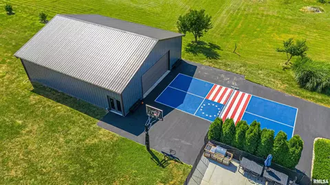 Other - 440 E Walnut St, Dawson, IL 62520 photo 13 of 14