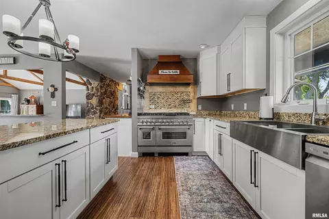 Kitchen - 440 E Walnut St, Dawson, IL 62520 photo 4 of 4