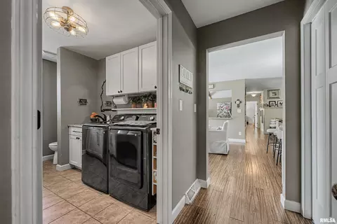 Other - 440 E Walnut St, Dawson, IL 62520 photo 3 of 14