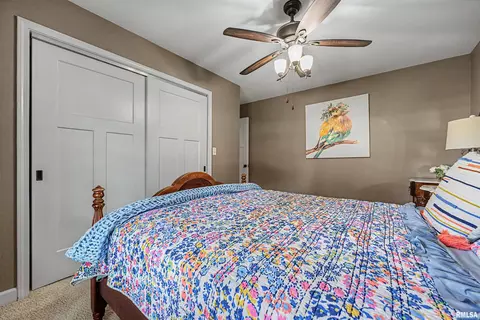 Bedroom - 440 E Walnut St, Dawson, IL 62520 photo 4 of 5