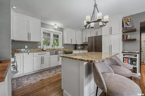 Kitchen - 440 E Walnut St, Dawson, IL 62520 photo 2 of 4