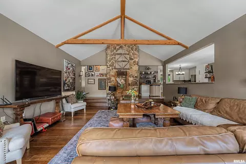 Living - 440 E Walnut St, Dawson, IL 62520 photo 3 of 3