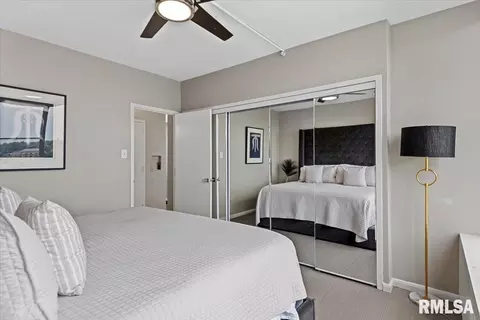 Bedroom - 718 S 7th St, Springfield, IL 62703 photo 3 of 3