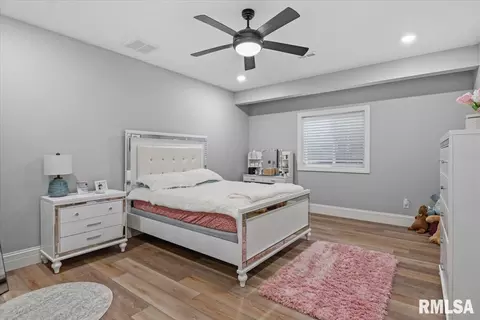 Bedroom - 3605 Deer Run Dr, Springfield, IL 62711 photo 9 of 11