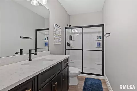 Bath - 3605 Deer Run Dr, Springfield, IL 62711 photo 6 of 7