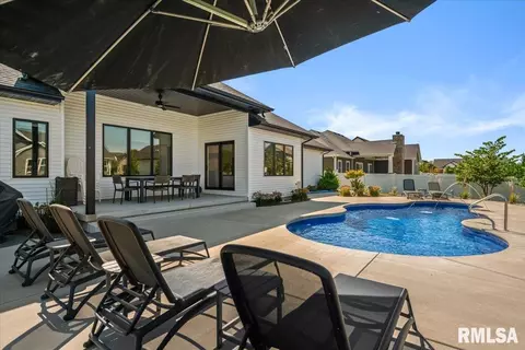 Exterior - 3605 Deer Run Dr, Springfield, IL 62711 photo 11 of 12