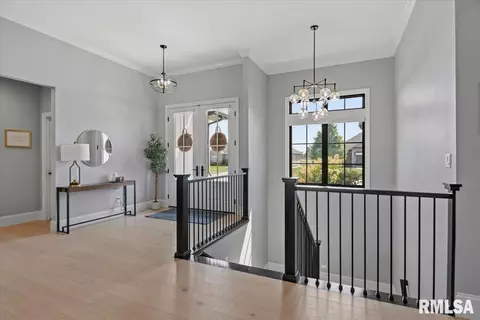 Entry Way - 3605 Deer Run Dr, Springfield, IL 62711 photo 2 of 4