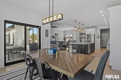 Dining - 3605 Deer Run Dr, Springfield, IL 62711 photo 3 of 3