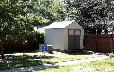 Exterior - 2541 S 4th St, Springfield, IL 62703 photo 11 of 11