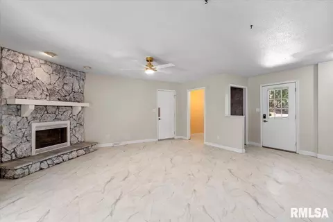 4143 Hazelcrest Rd, Springfield, IL 62703 photo 7