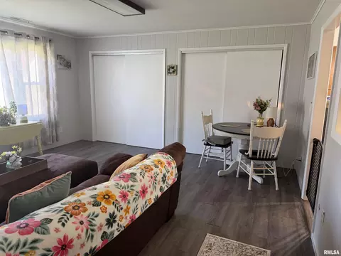 Other - 1709 Albert St, Springfield, IL 62702 photo 2 of 6