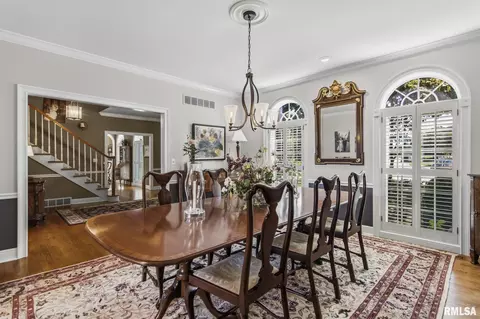 Dining - 4300 Turtle Bay, Springfield, IL 62711 photo 2 of 5
