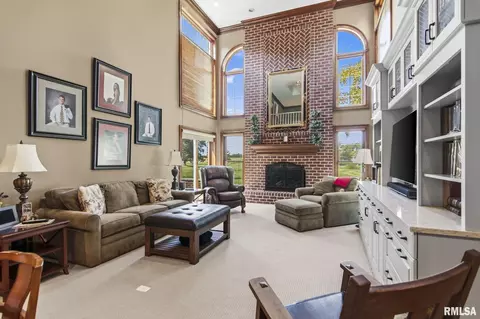 Living - 4300 Turtle Bay, Springfield, IL 62711 photo 5 of 6