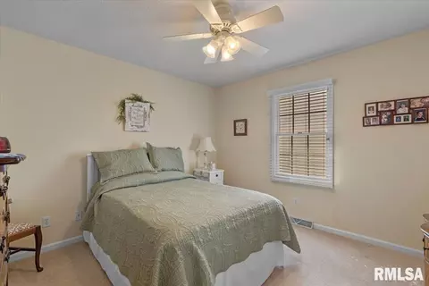 Bedroom - 3206 Sequoia Dr, Springfield, IL 62712 photo 5 of 8