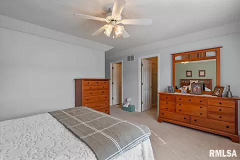 Bedroom - 3206 Sequoia Dr, Springfield, IL 62712 photo 3 of 8