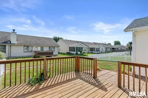 Exterior - 3206 Sequoia Dr, Springfield, IL 62712 photo 2 of 5