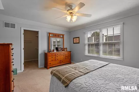 Bedroom - 3206 Sequoia Dr, Springfield, IL 62712 photo 4 of 8
