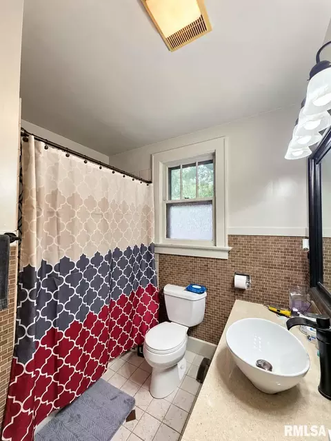 Bath - 1348 S 28th St, Quincy, IL 62301 photo 1 of 2