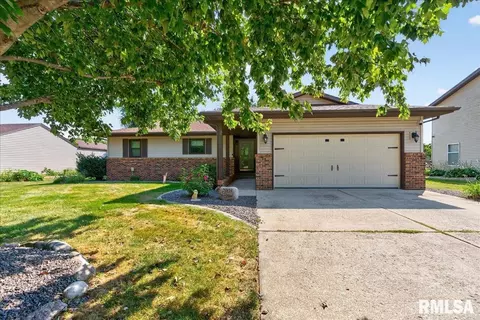 Exterior - 7908 Hunt Rd, Springfield, IL 62712 photo 7 of 8