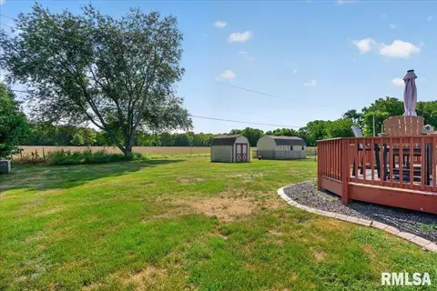 Exterior - 7908 Hunt Rd, Springfield, IL 62712 photo 4 of 8