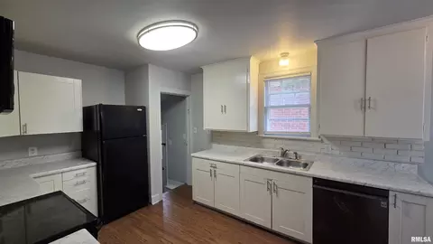 Kitchen - 2524 S 6th St, Springfield, IL 62703 photo 1 of 1