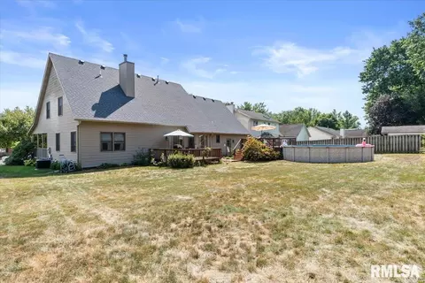 Exterior - 15 Spring St, Riverton, IL 62561 photo 12 of 13