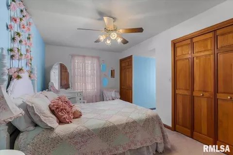 Bedroom - 15 Spring St, Riverton, IL 62561 photo 5 of 9