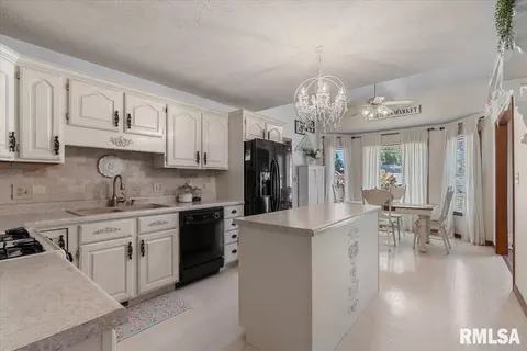 Kitchen - 15 Spring St, Riverton, IL 62561 photo 1 of 2