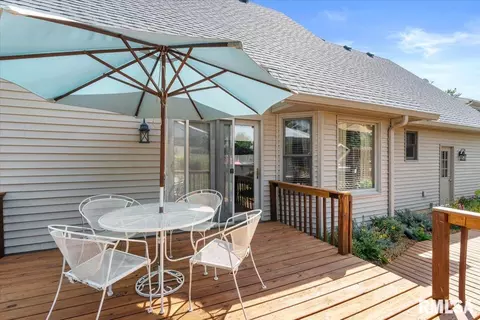 Exterior - 15 Spring St, Riverton, IL 62561 photo 7 of 13
