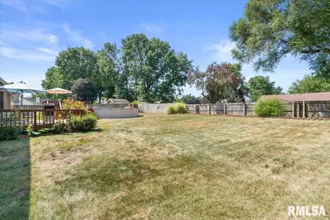 Exterior - 15 Spring St, Riverton, IL 62561 photo 11 of 13