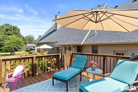 Exterior - 15 Spring St, Riverton, IL 62561 photo 8 of 13