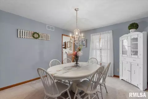Dining - 15 Spring St, Riverton, IL 62561 photo 2 of 3