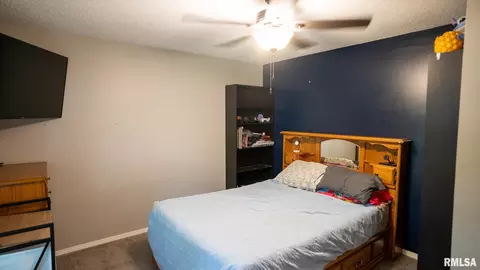 Bedroom - 5209 Carlton Dr, Springfield, IL 62703 photo 1 of 3