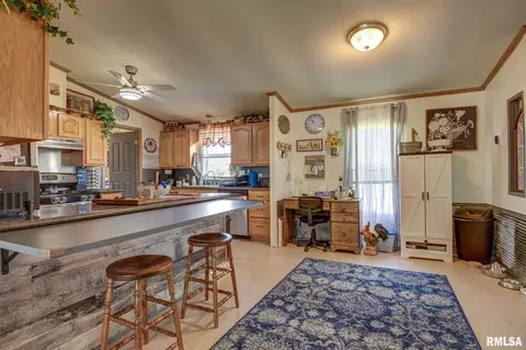 Kitchen - 512 W Illinois St, Assumption, IL 62510 photo 1 of 4