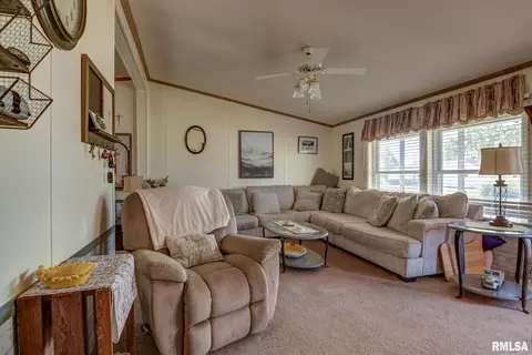 Living - 512 W Illinois St, Assumption, IL 62510 photo 2 of 2