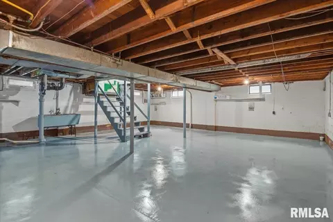 Other - 2536 S Walnut St, Springfield, IL 62704 photo 6 of 7