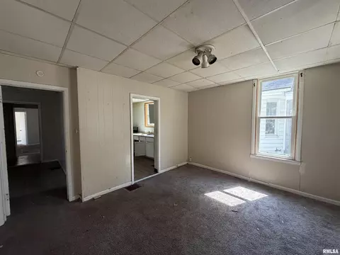 1518 S Spring St, Springfield, IL 62704 photo 6