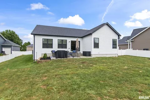Exterior - 6409 Mcintosh Ct, Springfield, IL 62711 photo 7 of 7