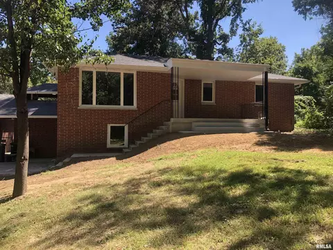Exterior - 2310 E Lake Shore Dr, Springfield, IL 62712 photo 17 of 17