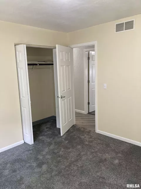 Other - 217 Willow Ln, Springfield, IL 62707 photo 2 of 7