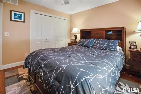 Bedroom - 456 Elle Ct, Springfield, IL 62711 photo 4 of 6