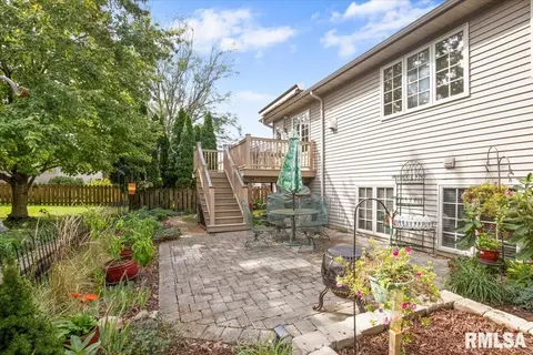 Exterior - 456 Elle Ct, Springfield, IL 62711 photo 6 of 8